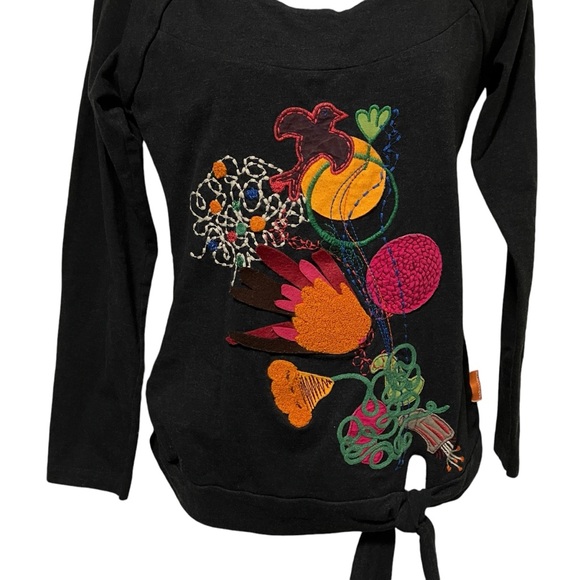 Mamatayoe Embroidered Embellished Long Sleeve Top - Picture 3 of 12